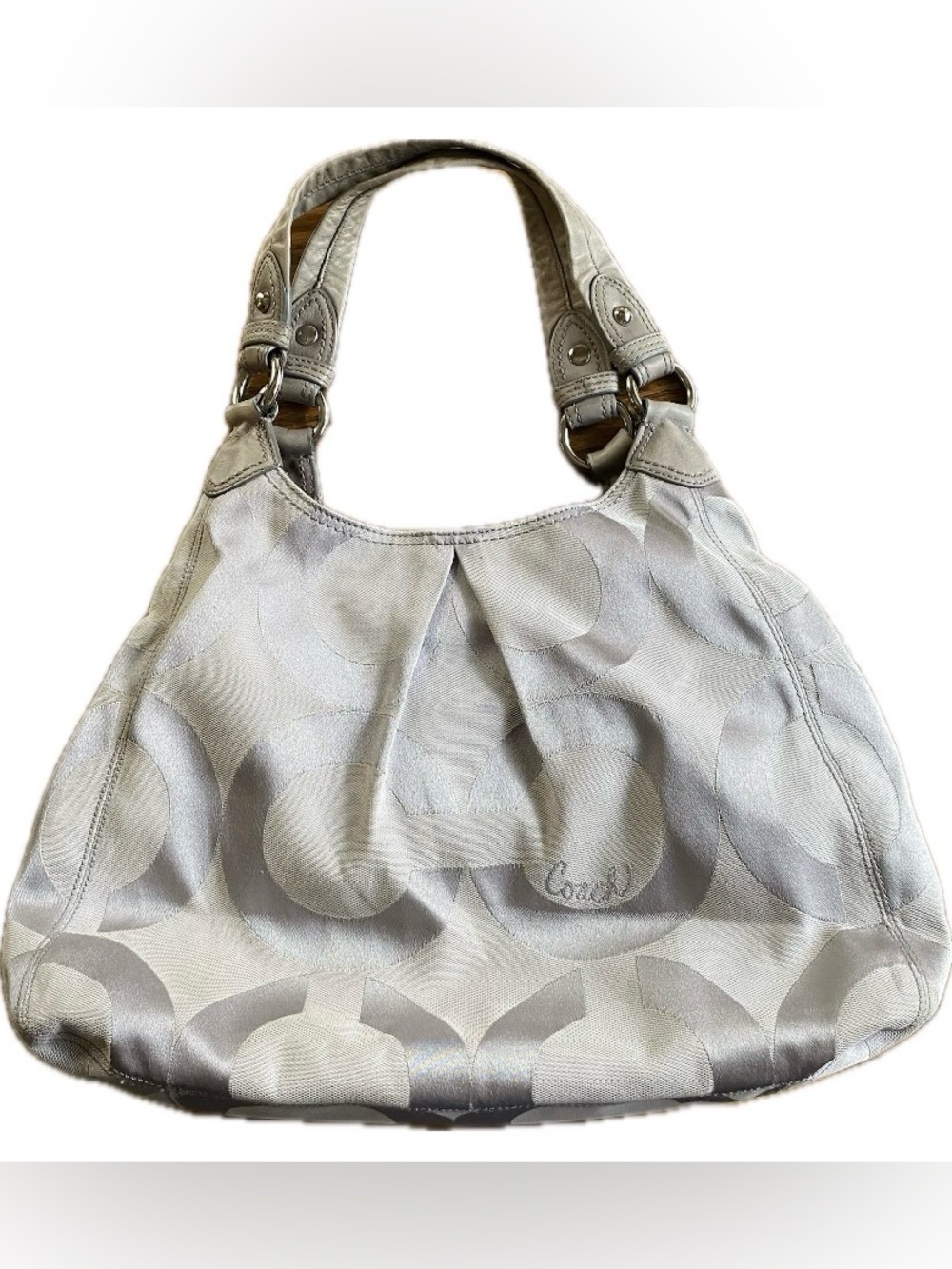 Vintage Coach 13894 Madison Op Art Sateen Maggie Shoulder Bag triple-compartment